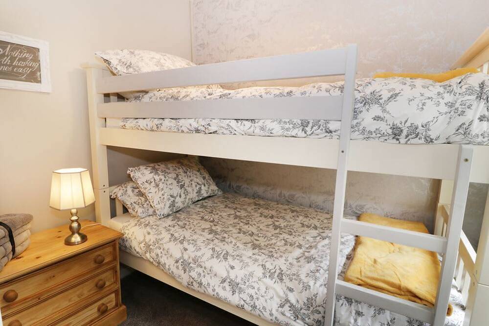 Charming Ty Coed Retreat in Llanberis in Llyn Padarn, Snowdonia