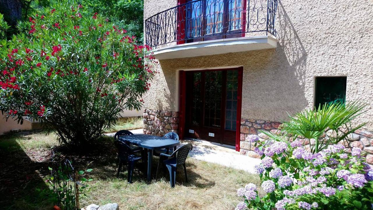 Appartement entier, Studio with Garden View in Vernet-les-Bains, Parc naturel régional des Pyrénées catalanes