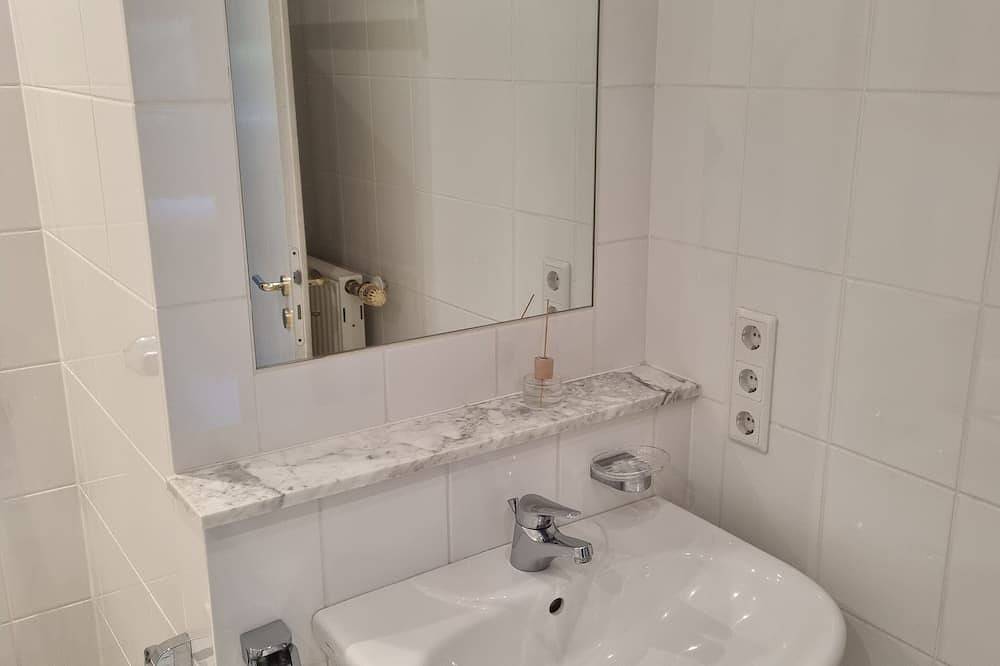 Entire apartment, Ferienwohnung Cambender - Toller Ausblick und Erholung pur in Wachtberg, Rhein-Sieg-Kreis