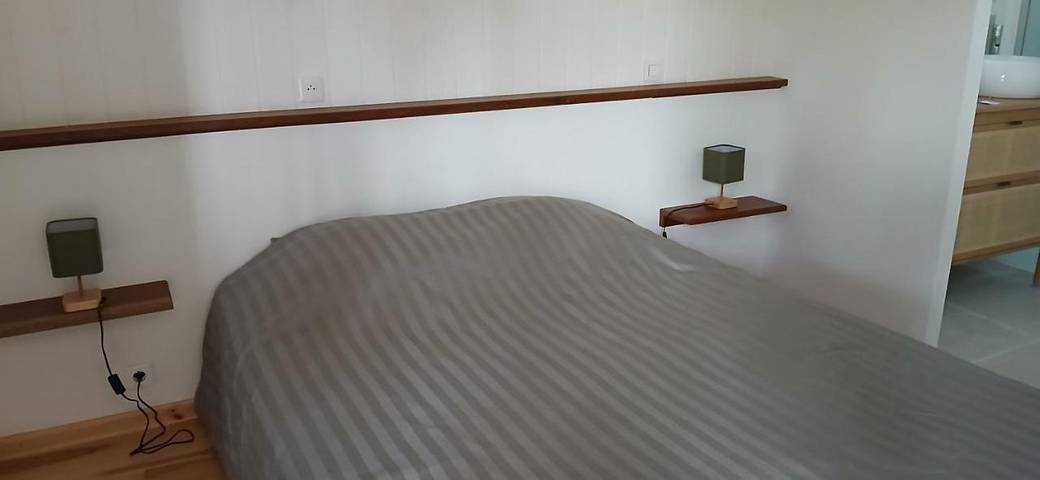 Location de vacances pour 2 personnes, avec Terrasse à Tréduder - 4