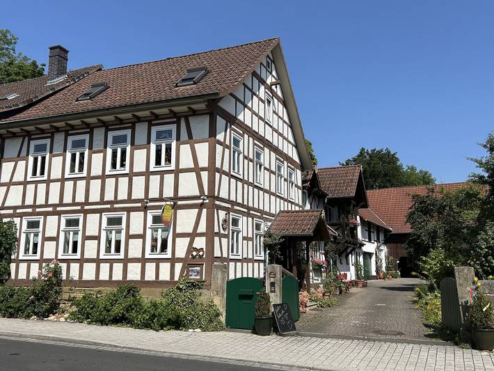 Ferienwohnung für 4 Personen, mit Balkon/Terrasse und Terrasse sowie Garten