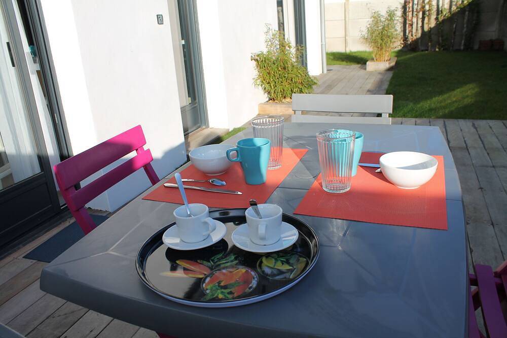 Appartement entier, T2 Classe 3* A 1 Minute De La Plage in Andernos-les-Bains, Région d'Arcachon