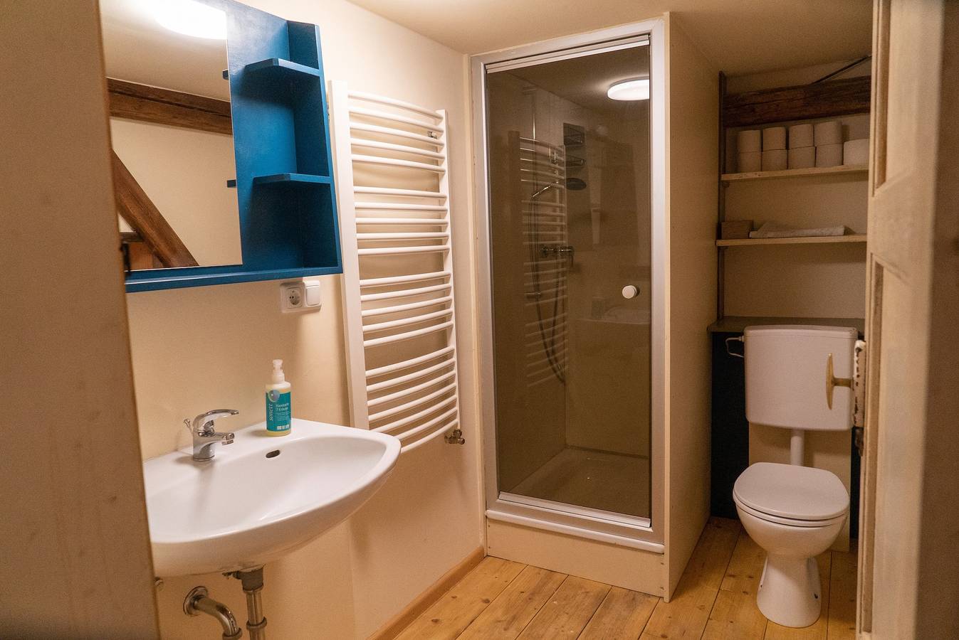 Apartamento de férias inteiro, Ferienwohnung am Schmiedhof - Ferienwohnung für 6 Personen 80 qm in Amerang, Rosenheim (distrito)