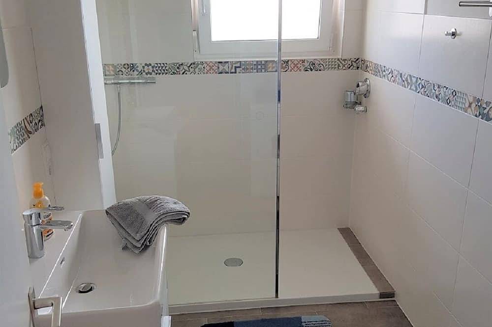 Ganze Wohnung, Penthouse direkt am Rhein mit 100m2 grosser Dachterrasse nahe Eifel & Westerwald in Bad Hönningen, Osteifel