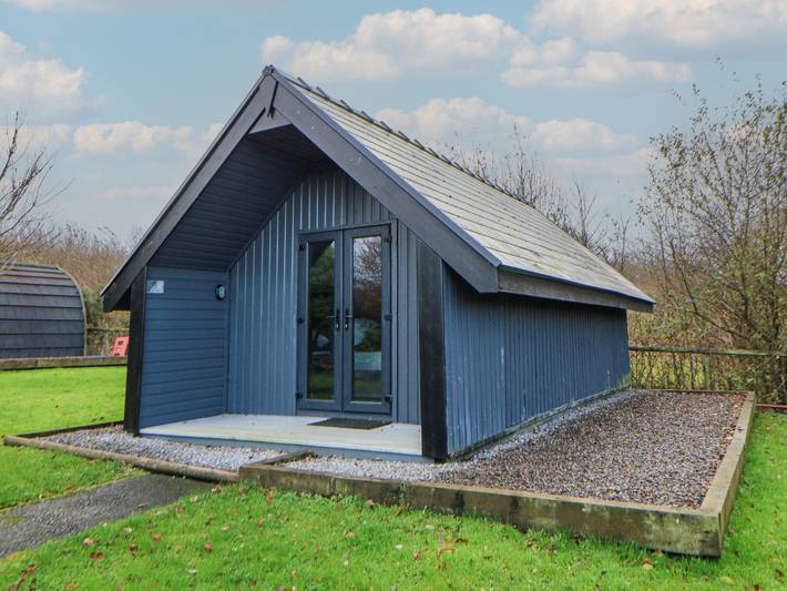 Hut for 2 people, with garden in Gower