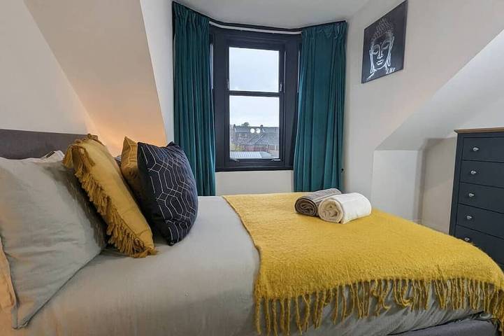 Ganze Wohnung, Two Bedroom Lovely Apartment in Greenock in Inverclyde