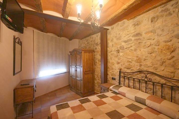 Casa rural para 8 personas, con Terraza y Jardín además de Piscina y Vistas en Pauls