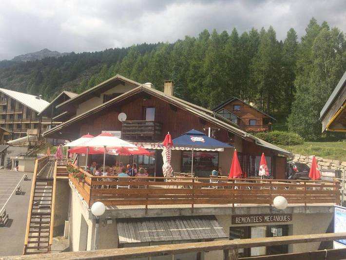 Hôtel pour 3 personnes, avec terrasse et vue