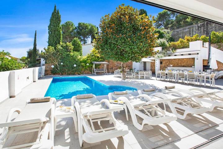 Villa pour 10 personnes, avec jardin et piscine, animaux acceptés à Tamariu - 2