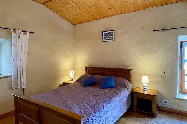 Gîte pour 8 personnes, avec jardin à Saint-Ilpize - 3