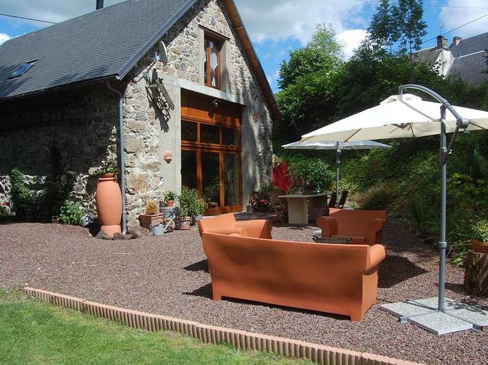 Gîte pour 6 personnes, avec jardin et terrasse dans le Puy-de-Dôme - 2