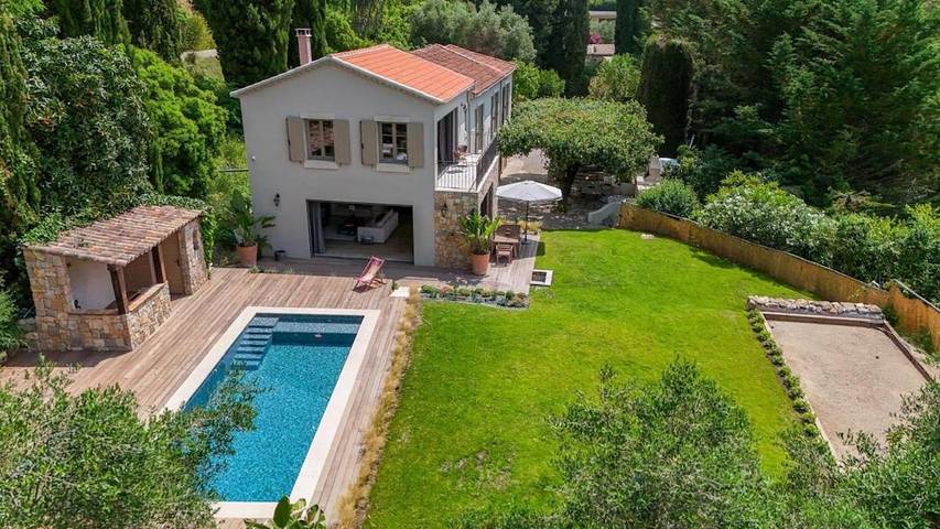 Villa for 8 people, with balcony and view as well as pool - 1