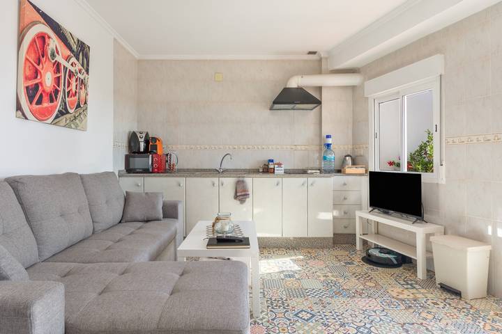 Apartamento inteiro, Apartamento 'La Manchega' com vista para a montanha, Wi-Fi e ar condicionado in Villar del Arzobispo, Valencia (província)
