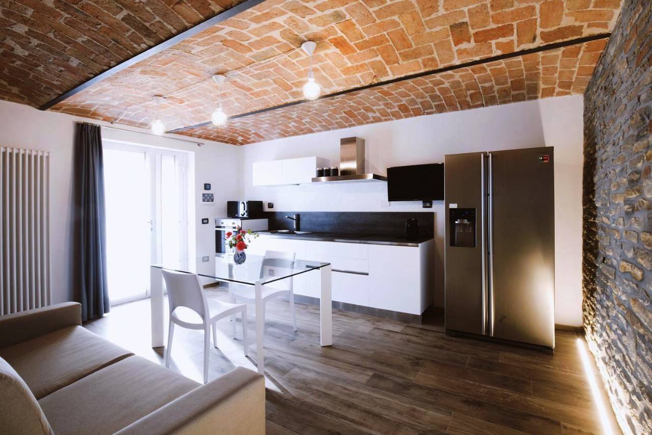 Country House Villa Barbero in Mango , Langhe