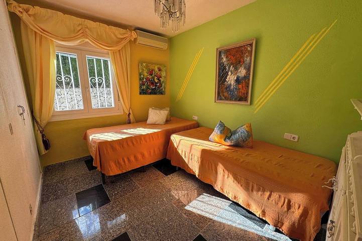 Villa für 4 Personen, mit Balkon und Garten sowie Whirlpool und Pool, mit Haustier in Calpe - 3