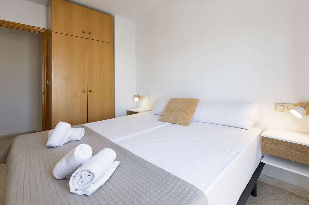 Apartamento entero, Port Saplaya terraza con vistas al Mar. in Port Saplaya, Costa de Valencia