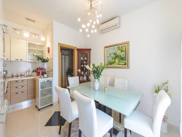 Gîte pour 4 personnes, avec balcon à Cavtat - 2