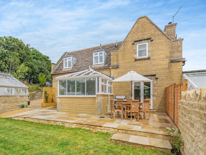 Cottage for 6 people, with garden, with pets in The Cotswolds