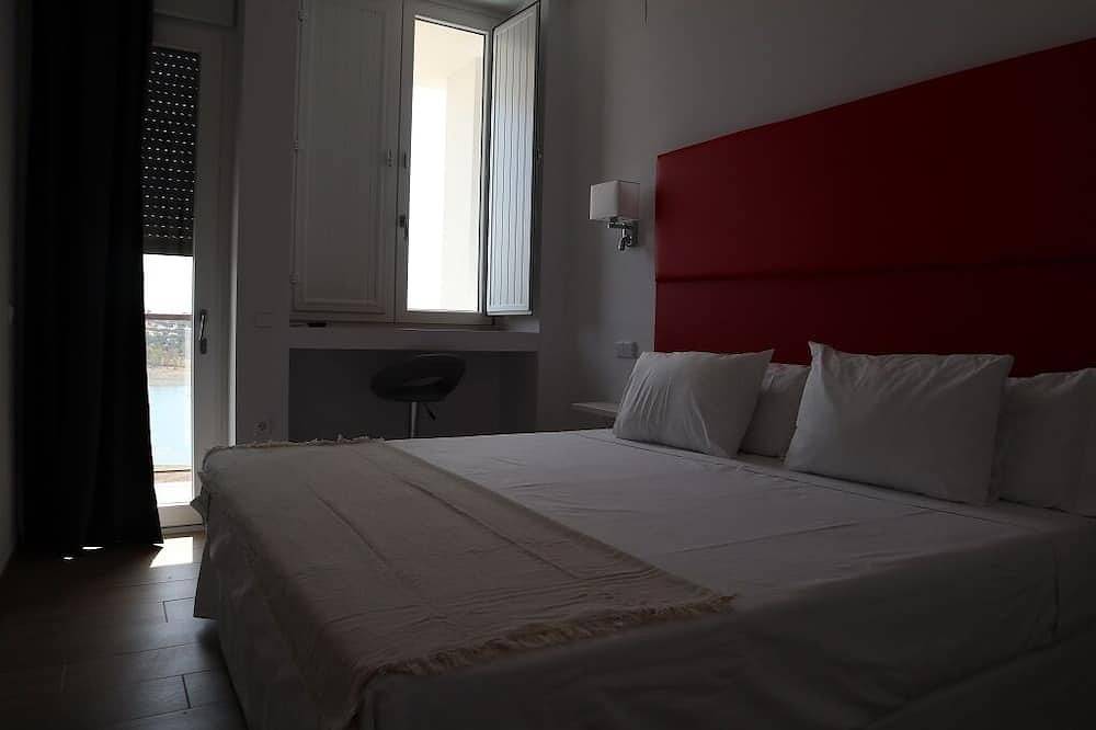La Casa del Lago a 50 km de Sevilla con piscina privada, wifi gratis, Ac, Bbq in Castilblanco de los Arroyos, Sierra Morena