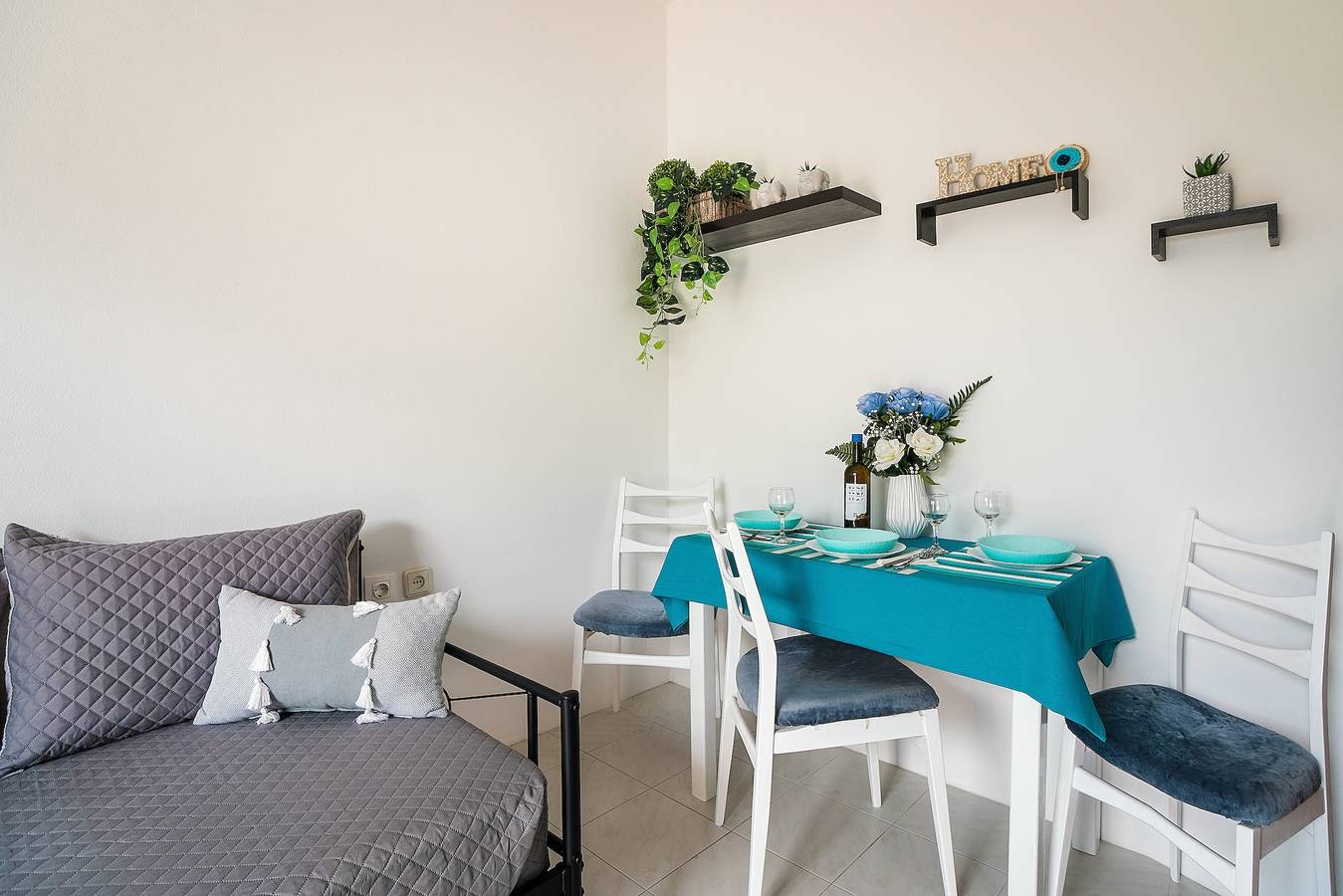 Vakantiehuis "La Christine" met zeezicht, 2 balkons & Wi-Fi, foto 8