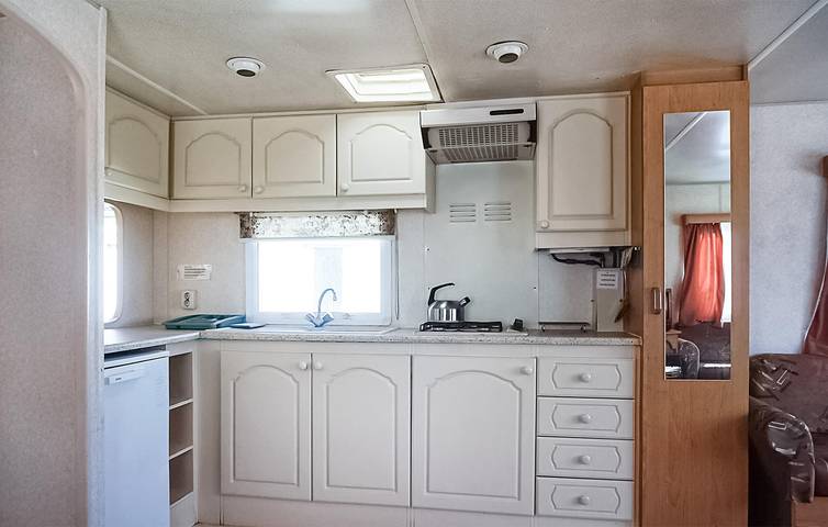 Ferienhaus für 4 Personen mit Terrasse in Granica Łazy, Jezioro Jamno
