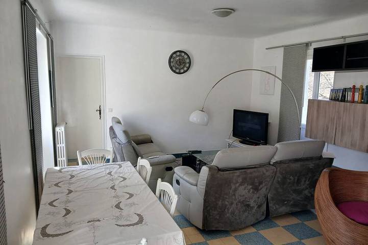 Location de vacances pour 6 personnes, animaux acceptés à Saint-Laurent-le-Minier - 4