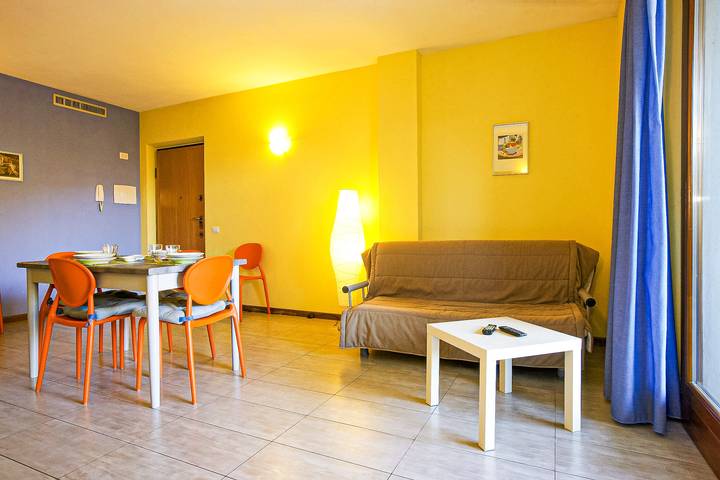 Ferienwohnung für 4 Personen, mit Seeblick und Terrasse sowie Garten und Ausblick in Comune di Cannobio - 4