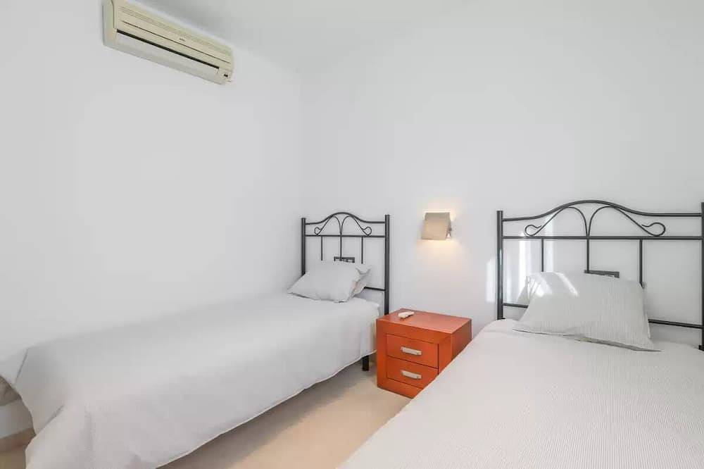 Apartamento entero, Centro: 1 habitación in Dos Hermanas, Provincia de Sevilla