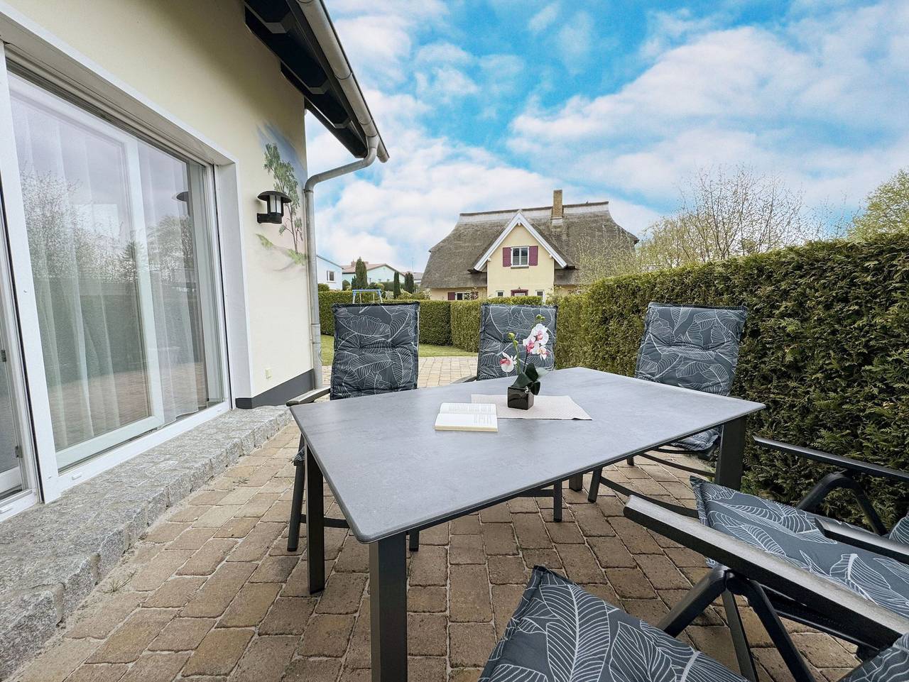 Ganze Ferienwohnung, Mr: Doppelhaushälfte Seebrise mit Terrasse - Doppelhaushälfte 01 Seebrise mit Terrasse in Gager, Mönchgut