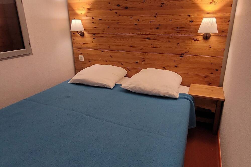 Entire apartment, Mountain apartment in the mythical village of Arreau in Arreau, French Pyrenees