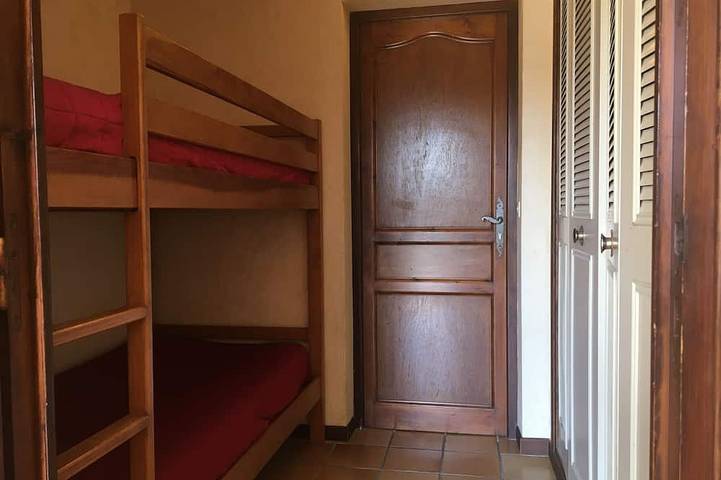 Gîte pour 4 personnes, avec jardin à Sausset-les-Pins - 2