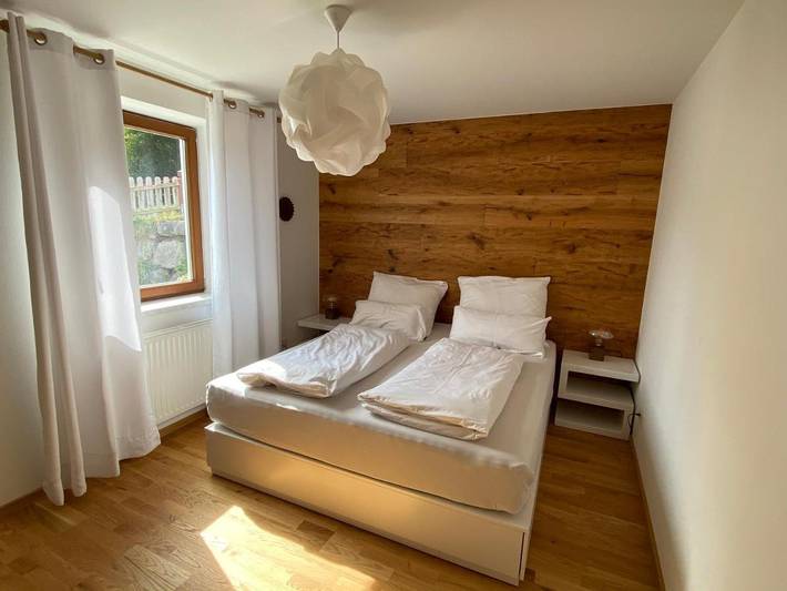 Ferienwohnung für 4 Personen, mit Terrasse und Garten sowie Ausblick
