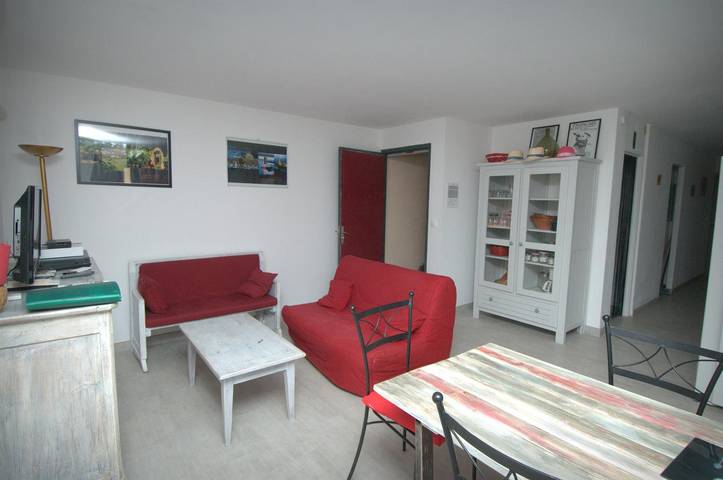 Gîte pour 6 personnes, avec terrasse à Roquefort-des-Corbières - 4