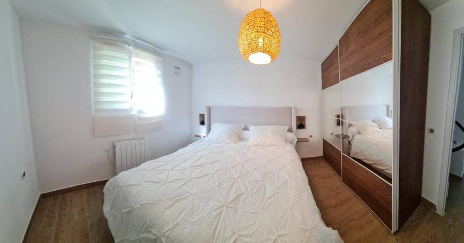 Appartement de vacances pour 6 personnes, avec Terrasse ainsi que Jardin et Vue