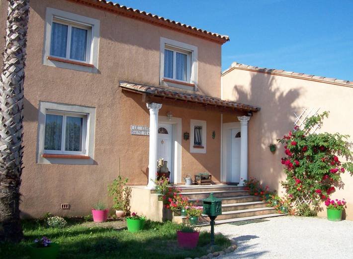 Gîte pour 3 personnes, avec terrasse et jardin à Villelongue-de-la-Salanque