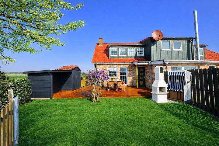 Ferienhaus für 2 Personen, mit Terrasse und Garten in Ostermarsch
