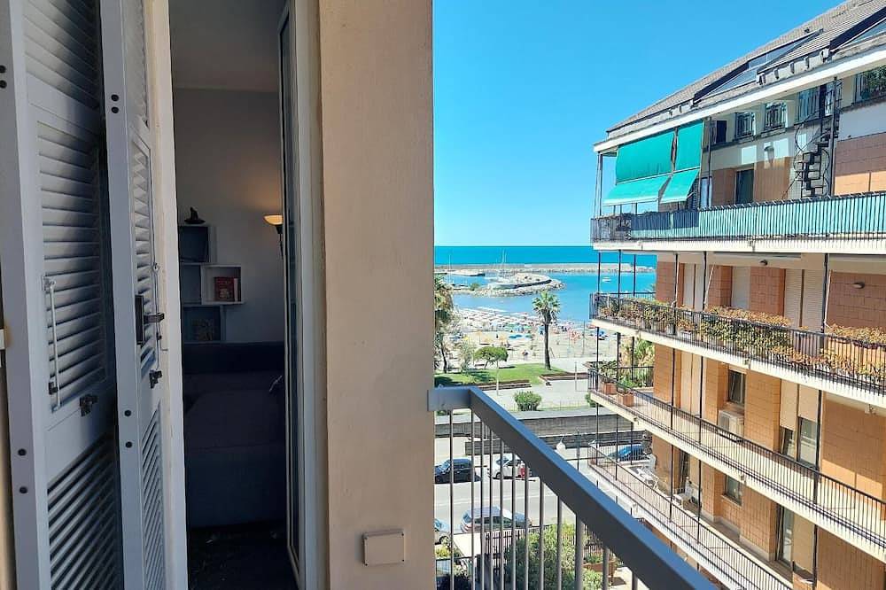 Entire apartment, Holiday apartment Chiavari for 1 - 5 persons with 1 bedroom - Holiday apartment in one or multi-fami in Chiavari, Riviera di Levante