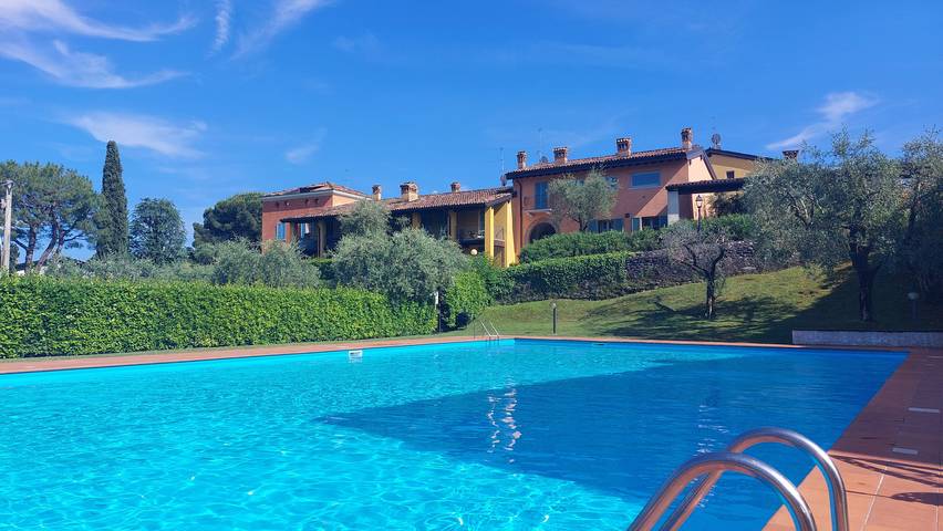 Ferienwohnung für 6 Personen, mit Seeblick und Terrasse in San Felice del Benaco - 3