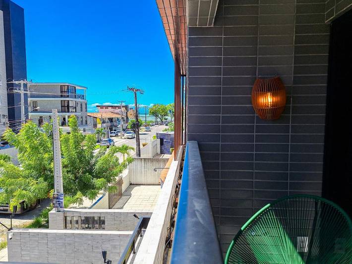 Casas e apartamentos de temporada para 6 pessoas, com balcão e piscina em Bessa