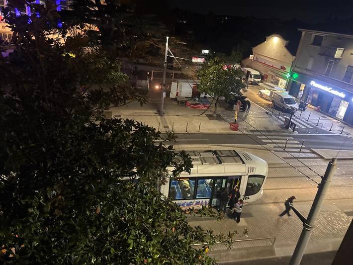 Gîte pour 2 personnes, avec balcon et vue à Bron - 2