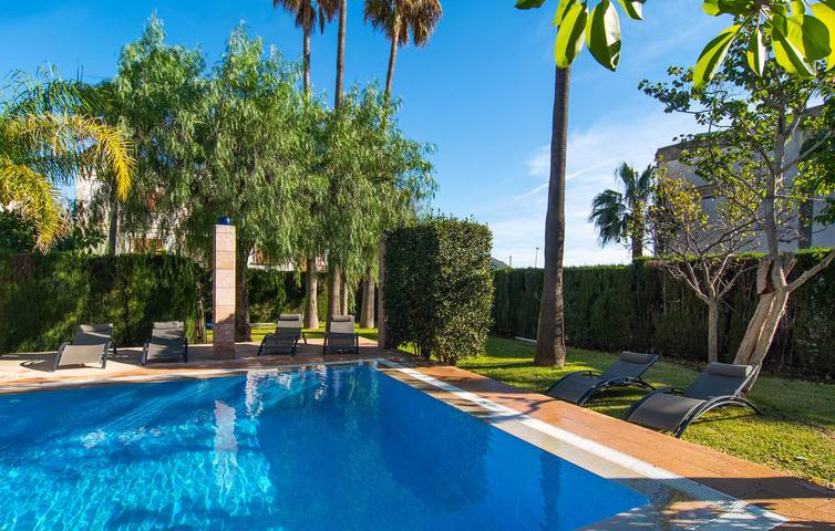 Cozy Apartment with Terrace, Pool & WiFi in Inca in Inca, Majorca Center
