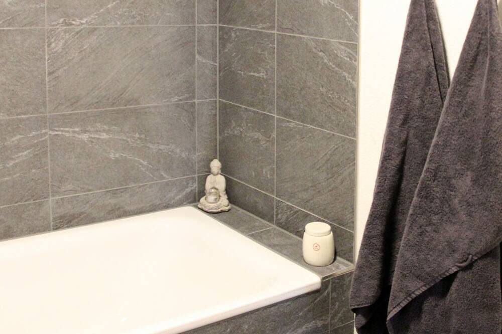 Ganze Wohnung, Wiederbelebung Berg Rückzug mit modernem Interieur in Andermatt in Andermatt, Skiarena Andermatt-Sedrun