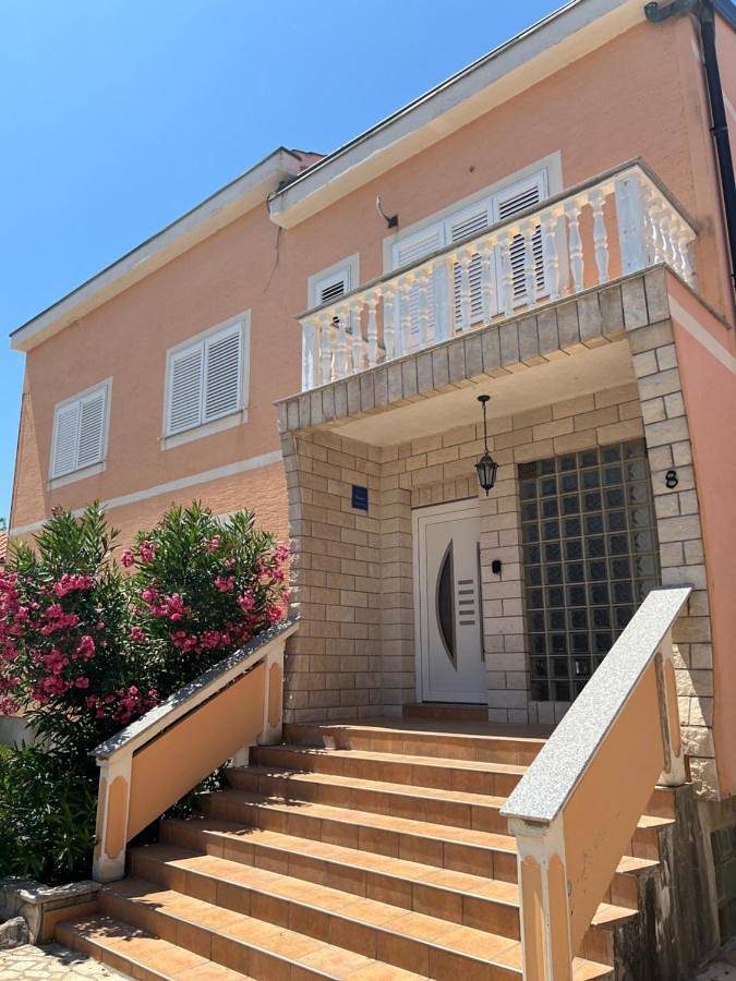 Ferienwohnung für 2 Personen, mit Ausblick und Garten, kinderfreundlich - 1