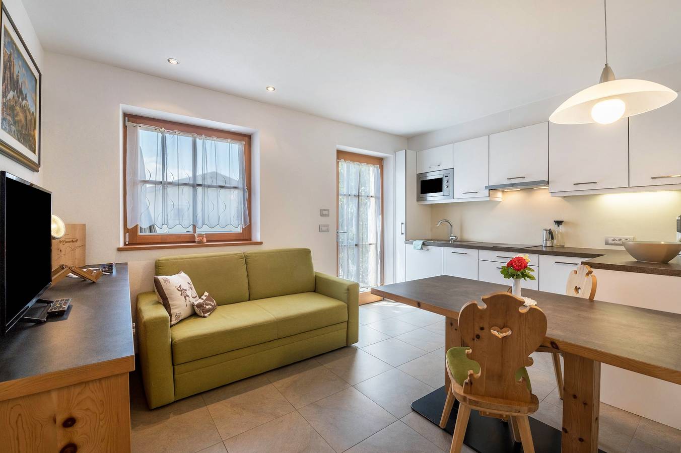 Entire apartment, Apartment "Montis Moarhof Natur Apartments" with Mountain View, Shared Terrace & Wi-Fi in Tschöfas, Lajen