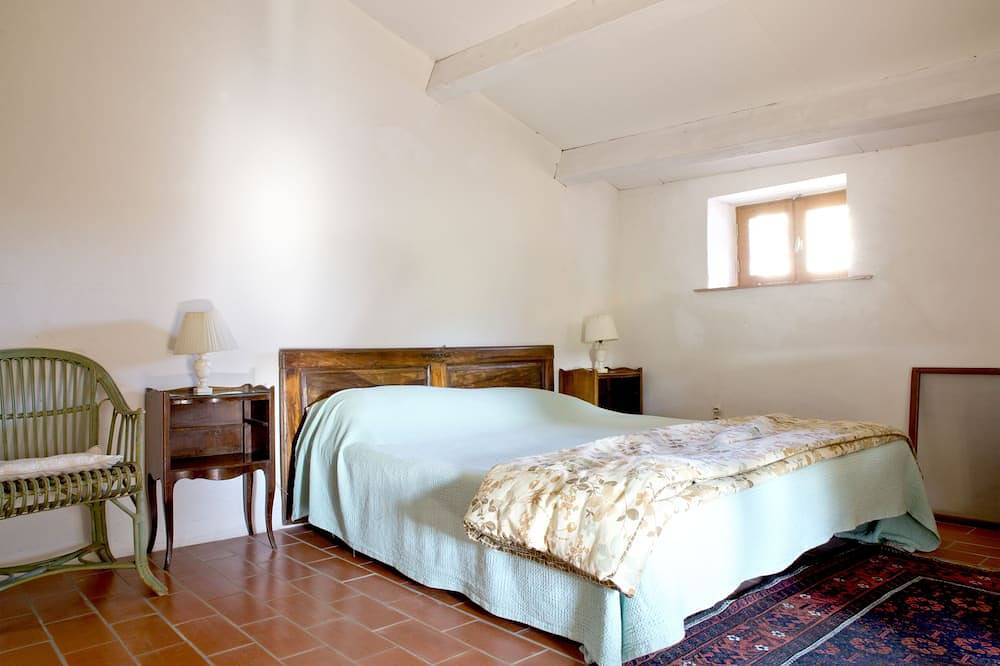 Mas provençale 18ème avec piscine chauffée, climatisation, proche Uzès in Belvézet, Région de Nîmes