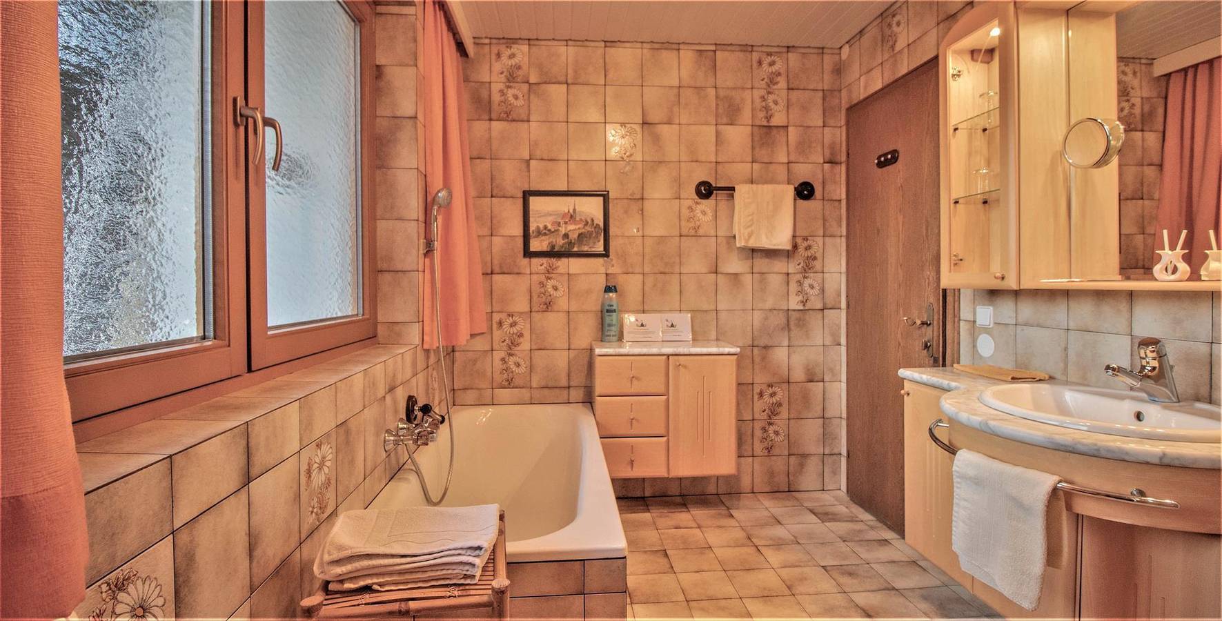 Ganze Ferienwohnung, Fewo/Hochstein Eg in Nikolsdorf, Osttirol