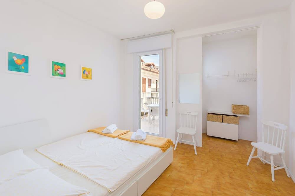 Ganze Wohnung, Apartment direkt am Strand in bester Lage im Zentrum für bis zu 4 Personen in Caorle, Venedig Provinz