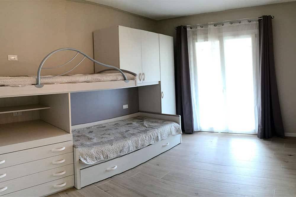 Apartamento entero, Apartamento con jardín en residencia con piscina in Porto Pino, Sant'Anna Arresi