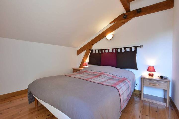 Location de vacances pour 5 personnes, avec jardin à Haut-du-Them-Château-Lambert - 2