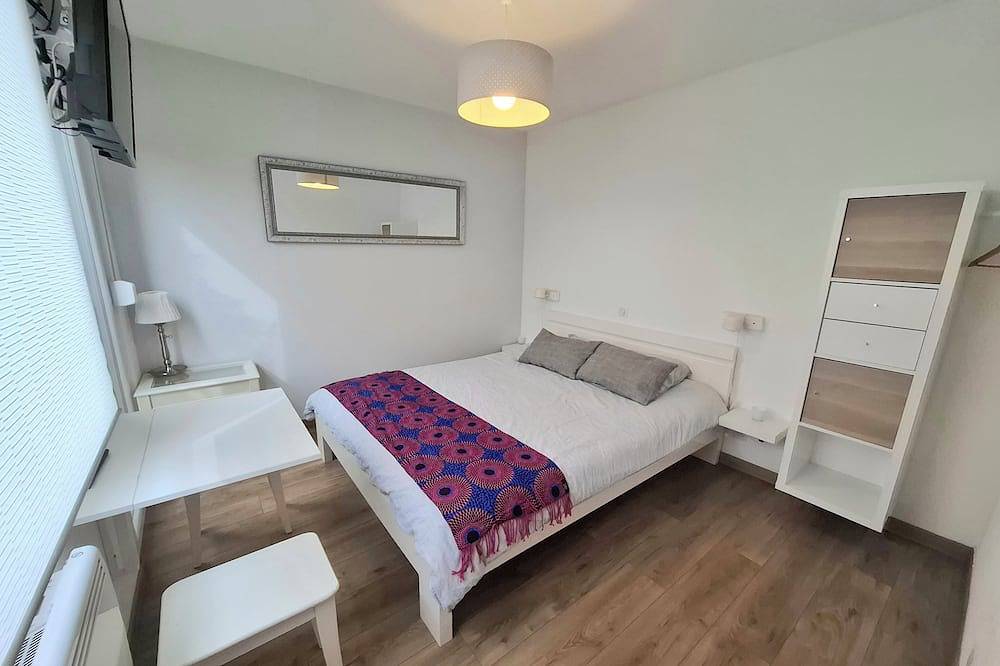 Apartamento entero, Welcome to our home! Detached studio in the heart of Rixheim with parking. in Rixheim, Región de Mulhouse